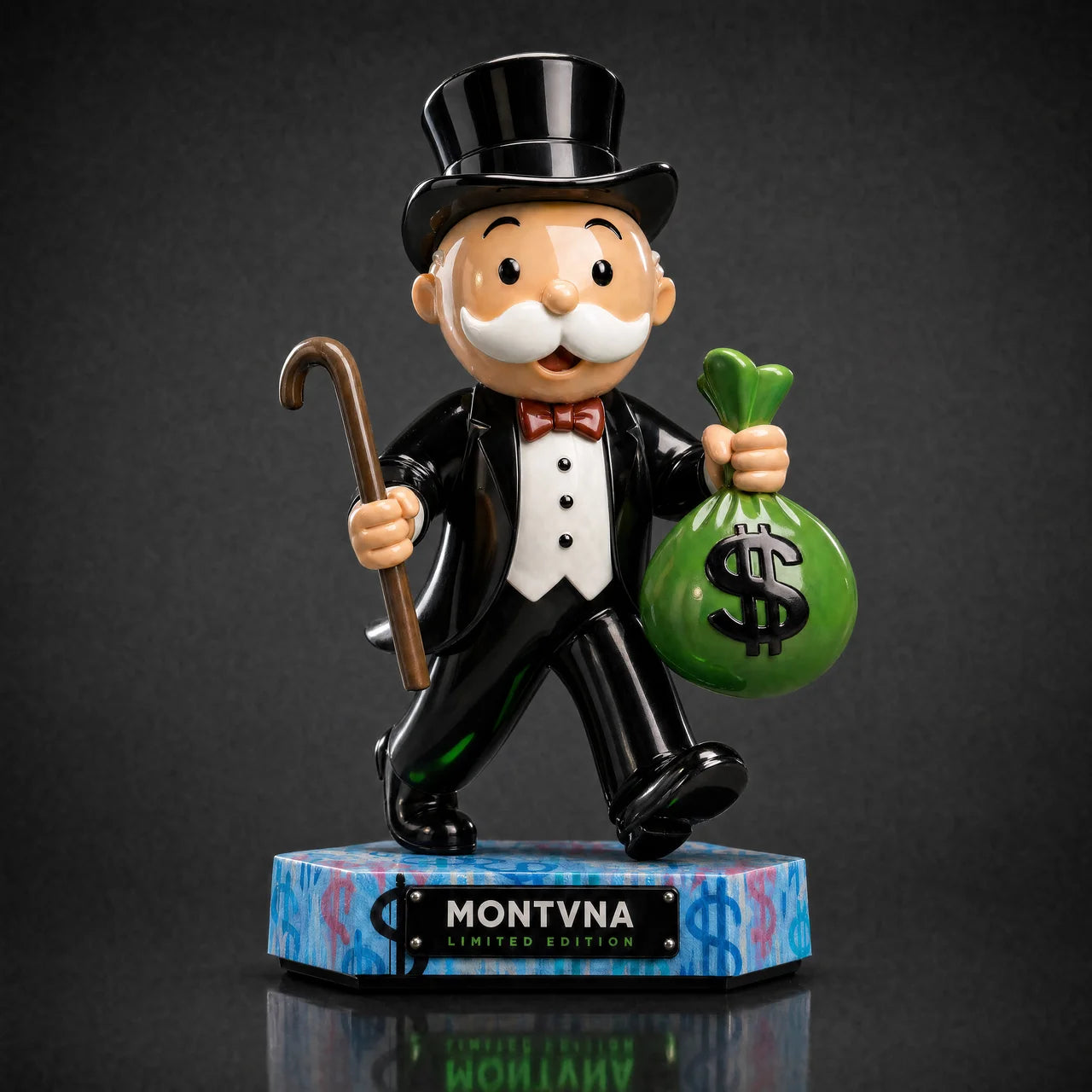 Closer Collectible Figure — MONTVNA