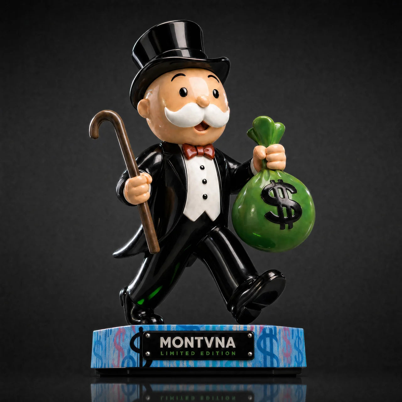 Closer Collectible Figure — MONTVNA