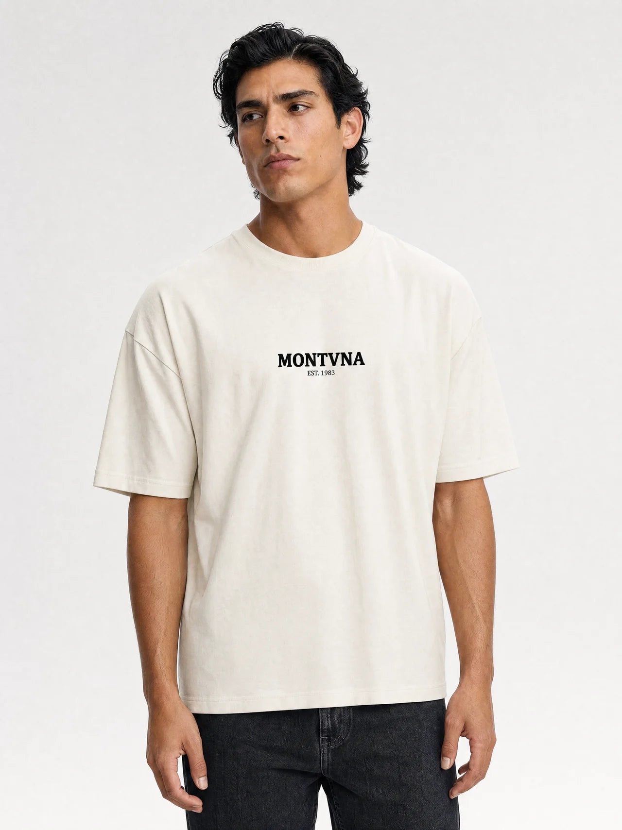 The Eyes, Chico Tee